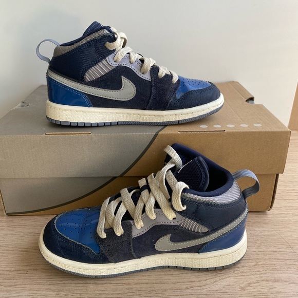 Nike Air Jordan 1 Mid SE Craft Kids Sneakers- SZ 13 C - Picture 12 of 13